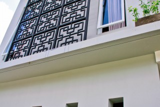 Di Dalam (1 Of 5)