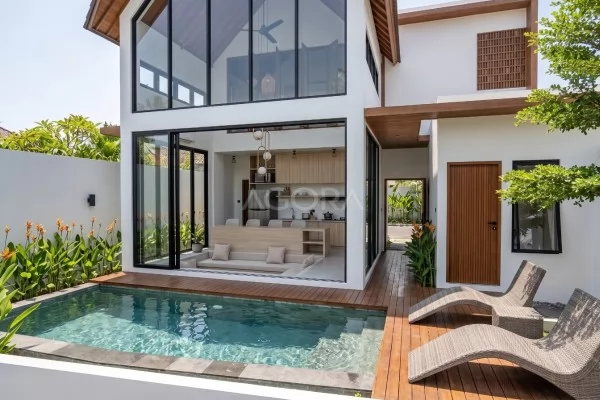 Desain Arsitek Villa Modern Tropis yang Adem dan Nyaman di Kalimantan